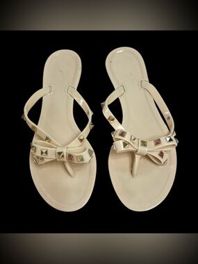 Women’s Cream Rock-Stud Bow Thong Sandals, Size 40